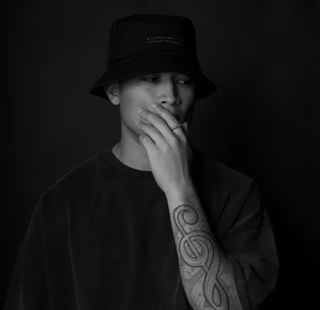 Luke Andy inaugura su sello Groove Motive con un nuevo sencillo house junto a Sophiegrophy Luke Andy inaugura su sello Groove Motive con un nuevo sencillo house junto a Sophiegrophy