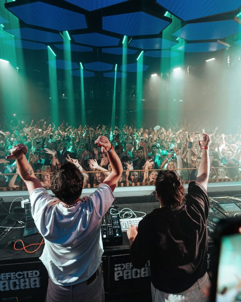 DISFRUTA DE LOS CLOSING PARTIES DE PACHA IBIZA 8 NDD-dfected