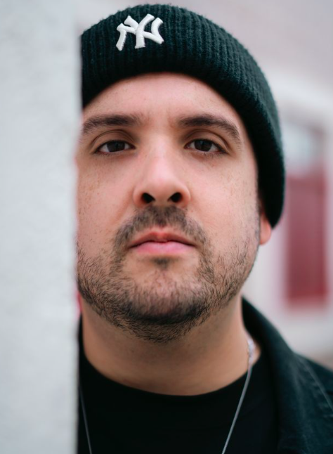 Victor Ruiz anuncia su álbum debut ‘VICTOR’ con el lanzamiento de su single ‘Silence’ Victor Ruiz anuncia su álbum debut ‘VICTOR’ con el lanzamiento de su single ‘Silence’