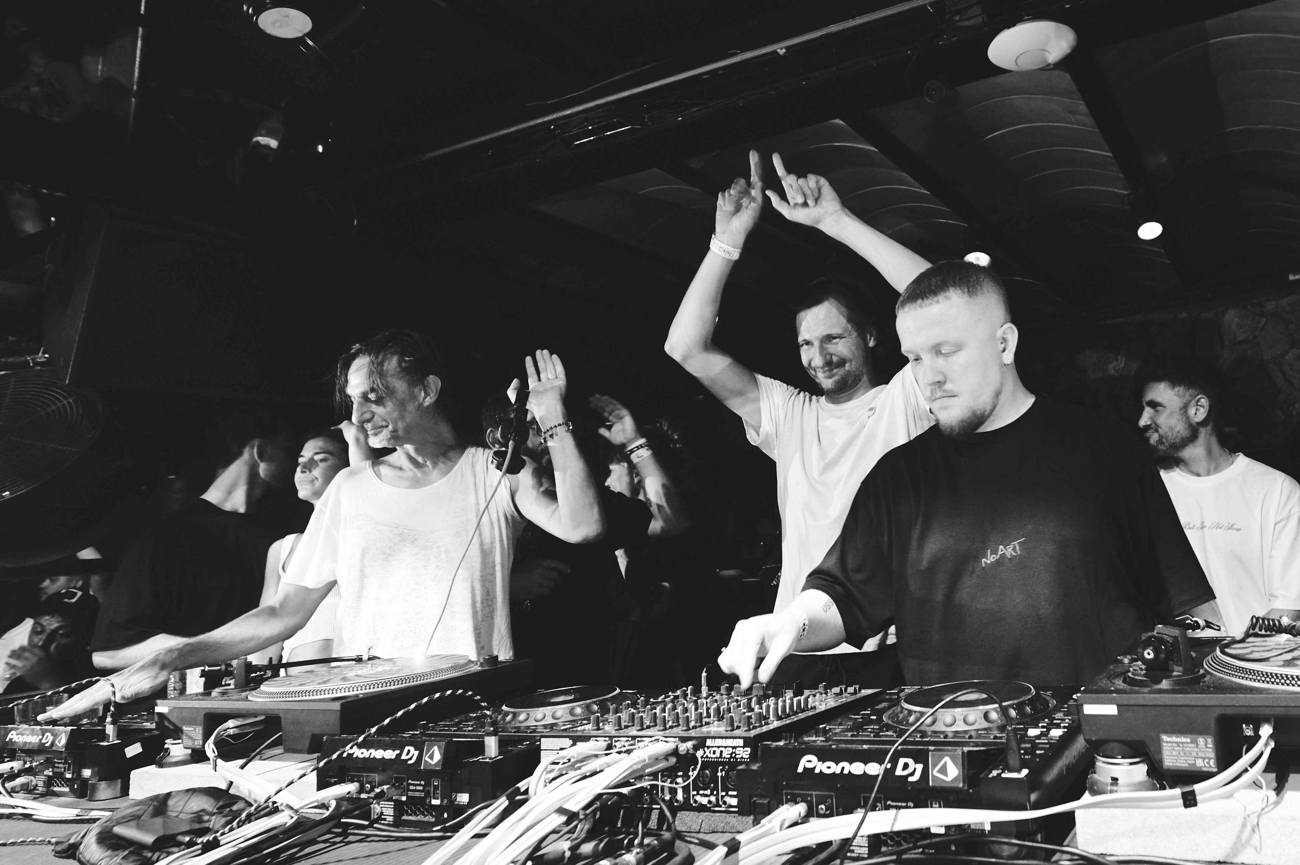 Ricardo Villalobos B3B Chris Stussy B3B Raresh en Pyramid 5 NDD-PHRANK 2025 07 27 14115 scaled