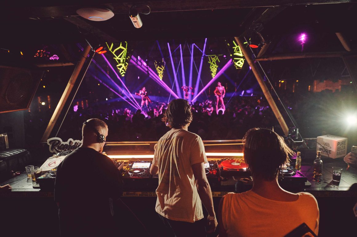 Ríndete al sonido underground de Pyramid Ríndete al sonido underground de Pyramid